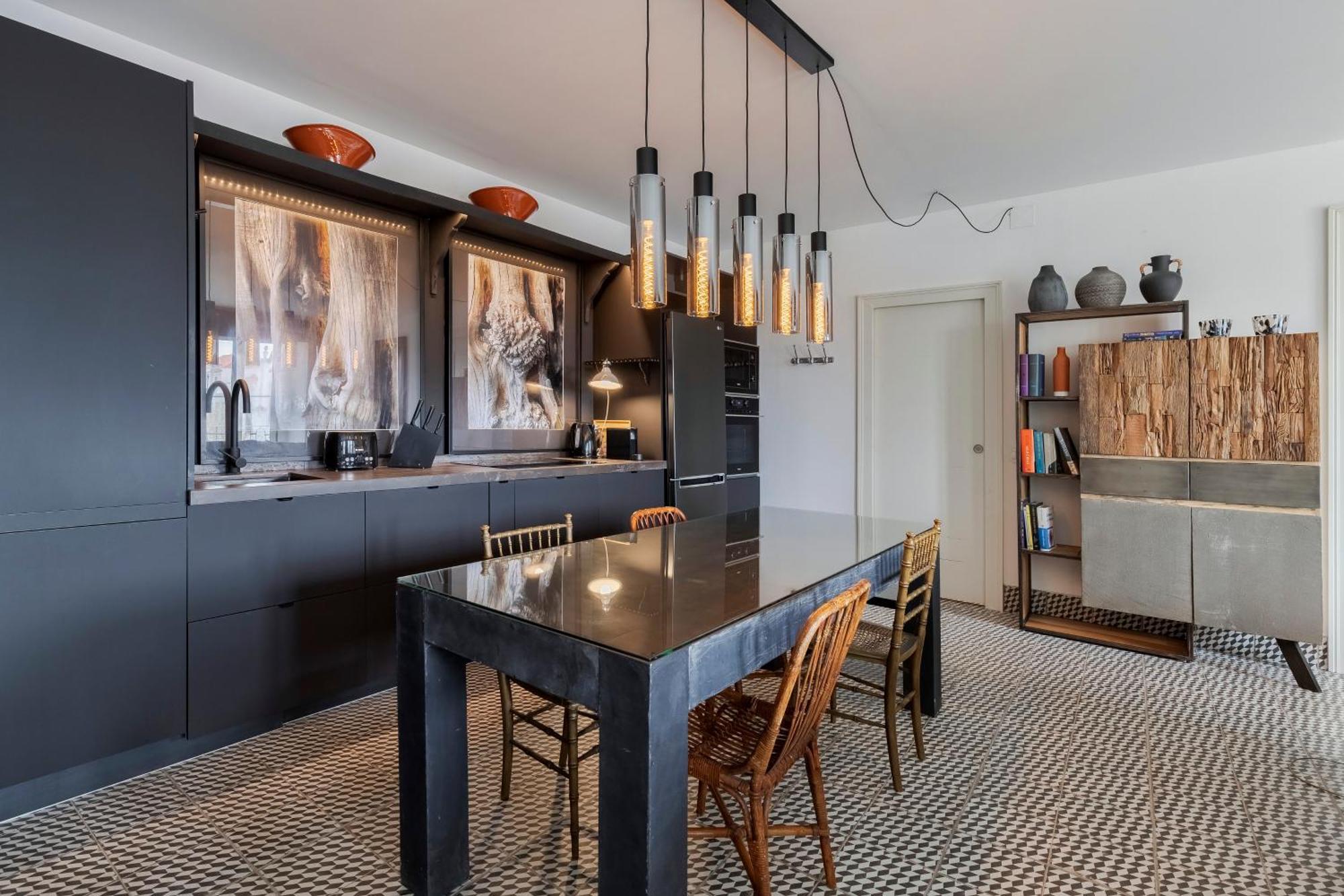 Bocage Penthouse Apartment *
