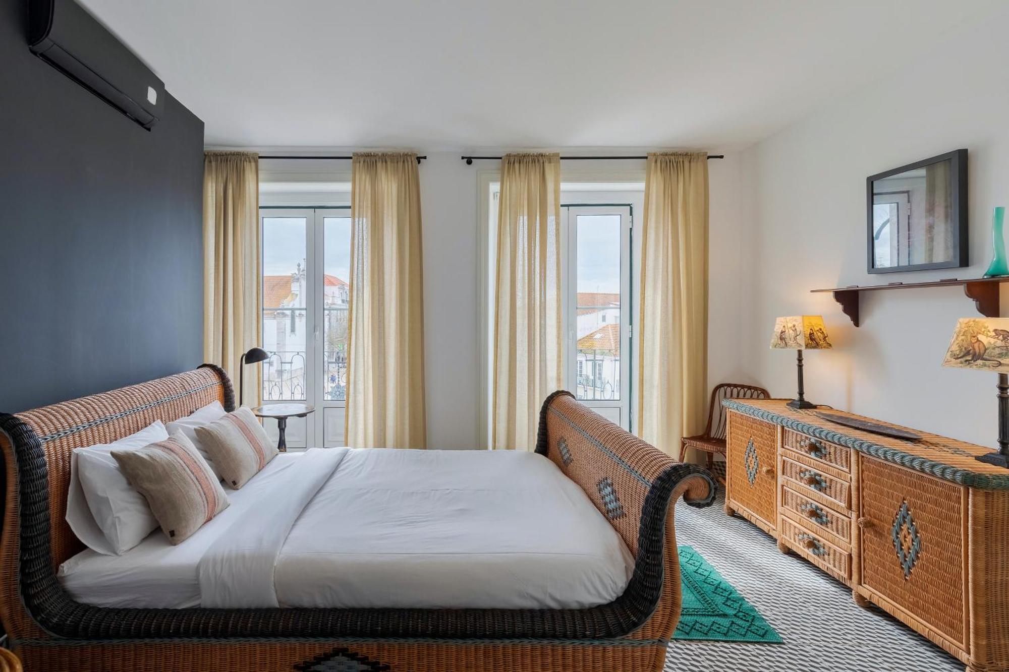Bocage Penthouse Apartment *